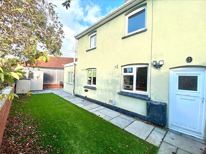 Semi-Detached House To Rent In Head Lane, Great Cornard, Sudbury, CO10