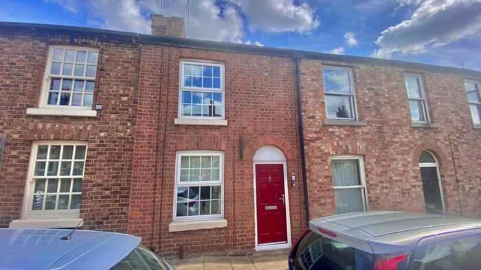 2 Bedroom Terraced House To Rent In High Street, Macclesfield, Cheshire, SK11