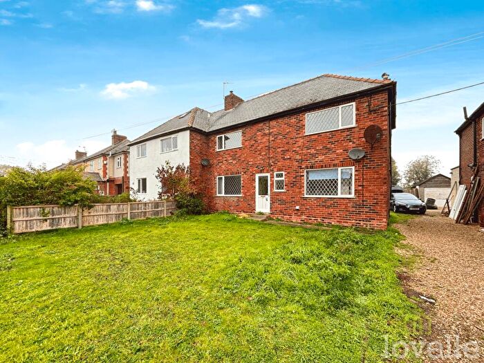 4 Bedroom Semi-Detached House For Sale In Fen Lane, Dunston, LN4