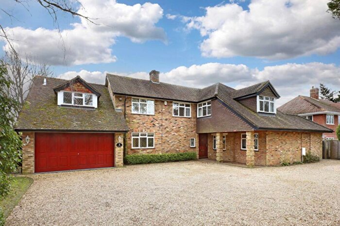 5 Bedroom Detached House For Sale In Chiltern Hill, Chalfont St. Peter, Buckinghamshire, SL9