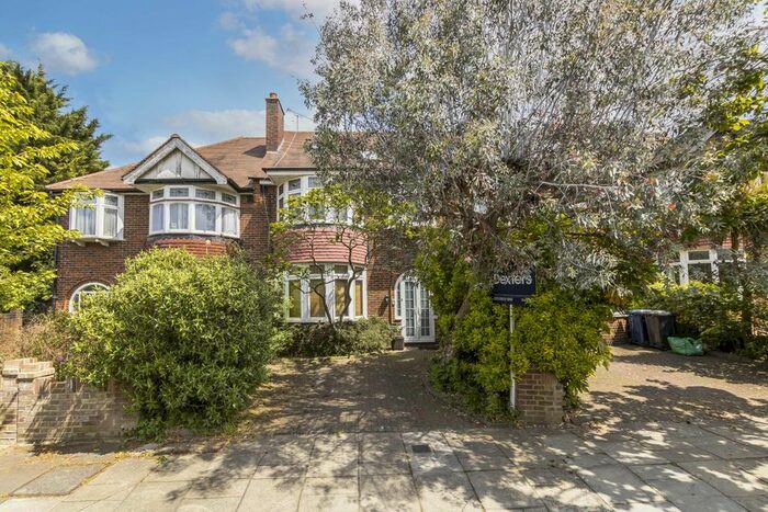 5 Bedroom Property To Rent In Mulgrave Road, London, W5