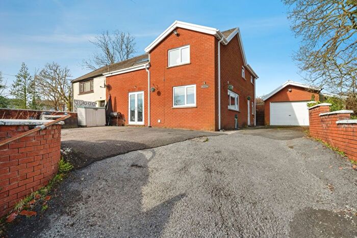 4 Bedroom Semi-Detached House For Sale In Plasycoed, Cwmgiedd, Ystradgynlais, Swansea, SA9