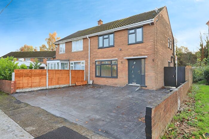 3 Bedroom Semi Detached House For Sale In Glyn Avenue, Bilston, WV14