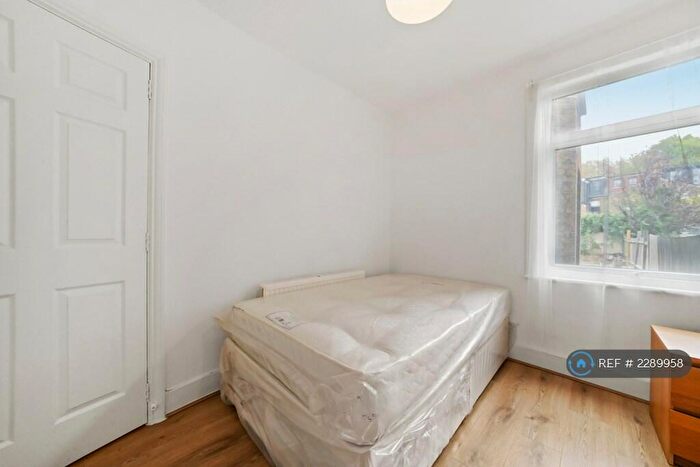 5 Bedroom Terraced House To Rent In Trundleys Road, London, SE8