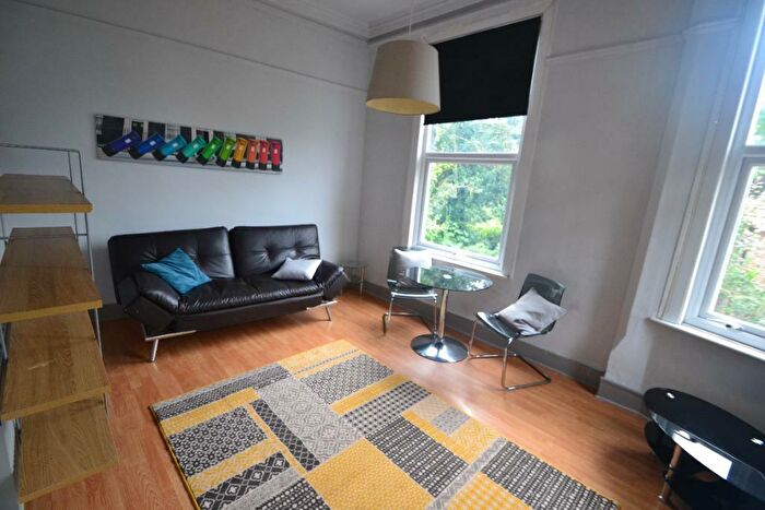 2 Bedroom Flat To Rent In Mount Hooton Road, Forest Fields, Nottingham, NG7