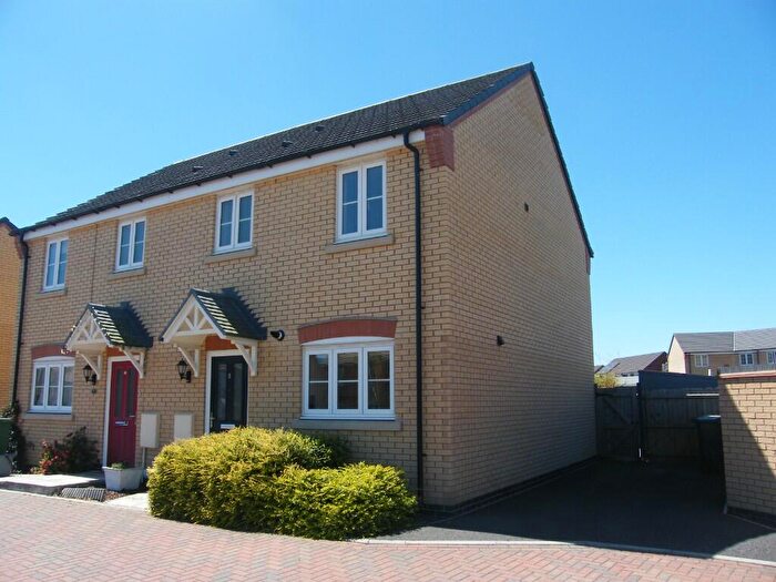 3 Bedroom Semi-Detached House To Rent In Lucina Drive, Peterborough, Cambridgeshire, PE2
