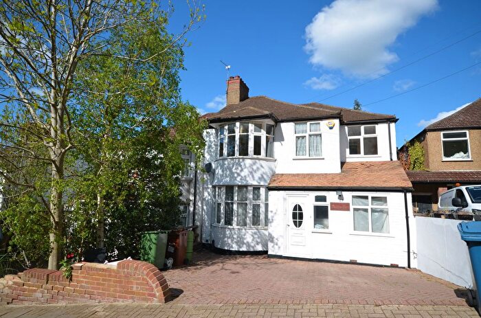 5 Bedroom Semi-Detached House For Sale In Woodcroft Avenue, Stanmore, HA7