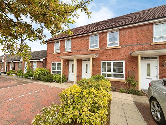 2 Bedroom Terraced House For Sale In Peregrine Way, Warwick, CV34