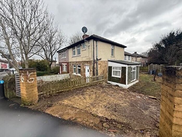 3 Bedroom Semi Detached House For Sale In Gipsy Street, Bradford, BD3