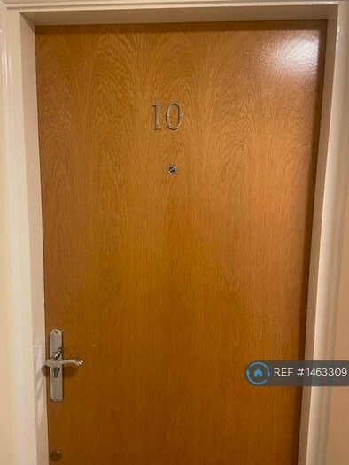 2 Bedroom Flat To Rent In The Gatehouse, Nantwich, CW5