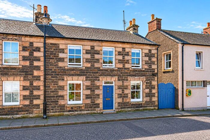 3 Bedroom End Of Terrace House For Sale In Main Street, Abernethy, Perth, PH2