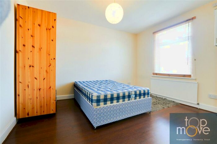 Property To Rent In Bensham Lane, Thornton Heath, CR7