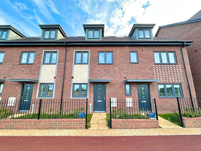 3 Bedroom Terraced House To Rent In Barrosa Way, Whitehouse, Milton Keynes, MK8