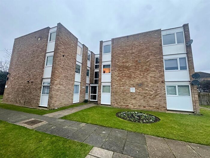 2 Bedroom Flat To Rent In Watermead Road, Farlington, PO6