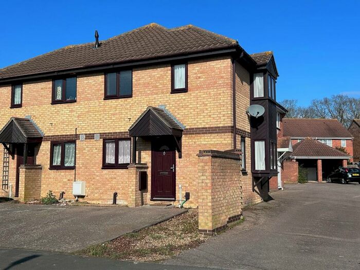 1 Bedroom House To Rent In Chinook, Colchester, CO4