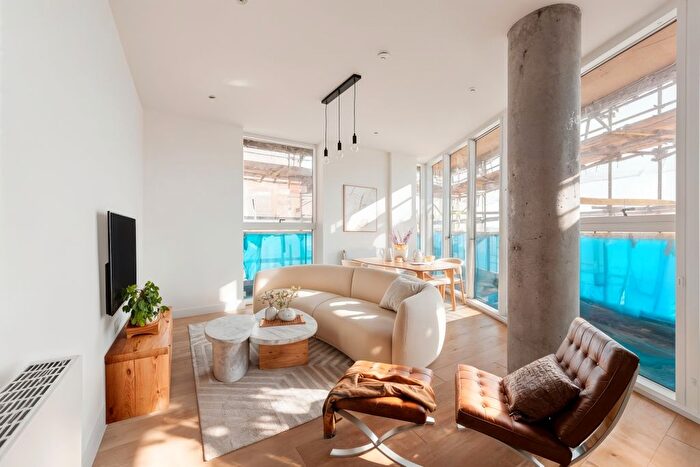 1 Bedroom Flat For Sale In Granite Apartments, River Gardens Walk, SE10