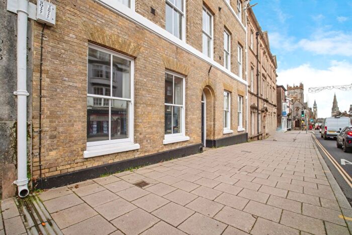 1 Bedroom Flat For Sale In Salisbury Mews, High Street, Fordington, Dorchester, DT1