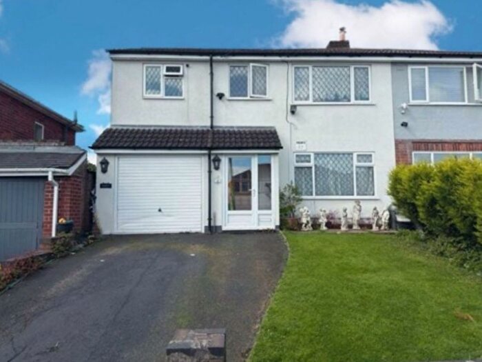 5 Bedroom Semi Detached House For Sale In Paul Street, Hurst Hill, Bilston, WV14