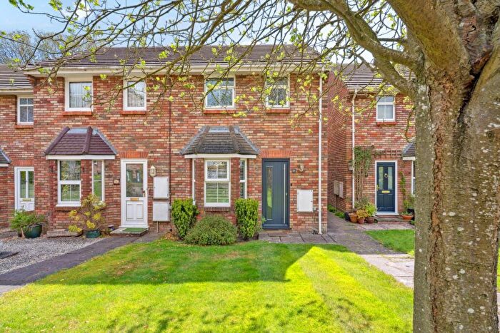 2 Bedroom Semi Detached House For Sale In Lakeside, Tring, HP23