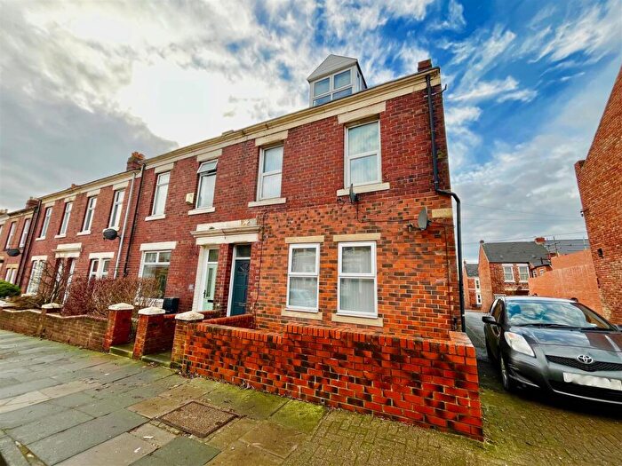 3 Bedroom Maisonette To Rent In Eastbourne Avenue, Bensham, Gateshead, NE8