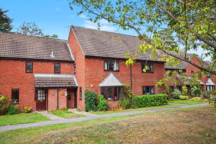 3 Bedroom Terraced House For Sale In Clare Mead, Rowledge, Farnham, GU10