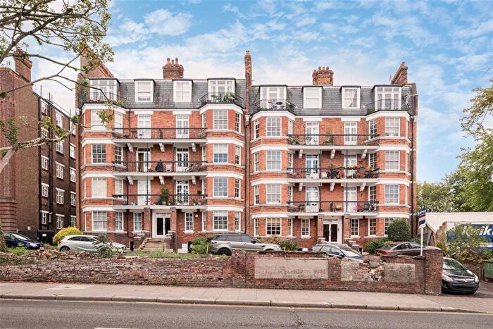 2 Bedroom Flat To Rent In Shoot Up Hill, Shoot Up Hill, NW2