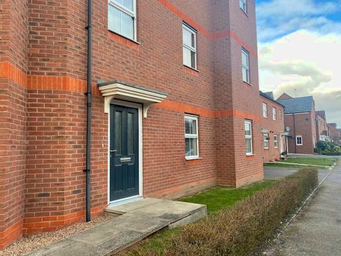 2 Bedroom Flat To Rent In Hardwick Field Lane, Warwick, CV34