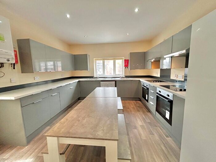 8 Bedroom House To Rent In Woodville Road, Cardiff(City), CF24