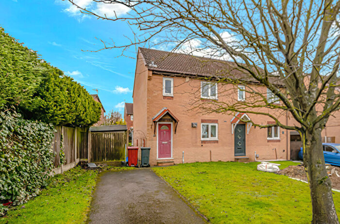 3 Bedroom Semi Detached House For Sale In Heritage Drive, Chesterfield, S43