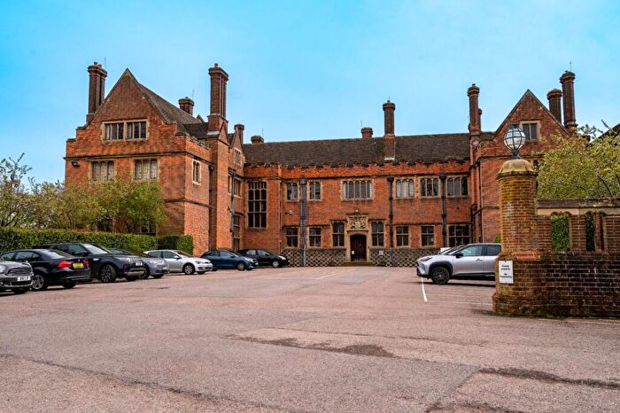 1 Bedroom Lodge To Rent In The Annexe, Shooters Lodge, Putteridge Park, Hertfordshire, LU2