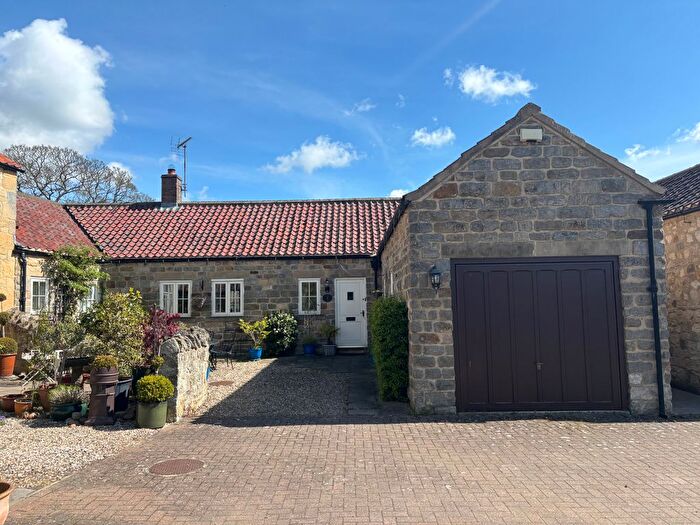 3 Bedroom Barn Conversion To Rent In Mistle Corner, Pickering, YO18