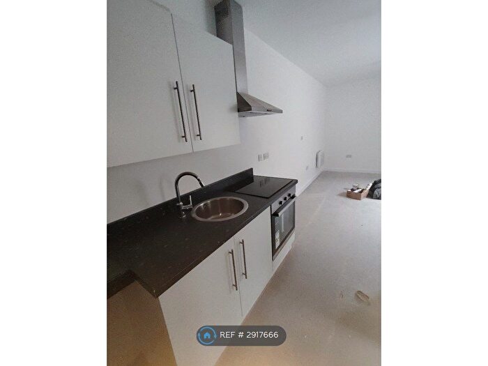 Studio To Rent In West Avenue, Filey, YO14