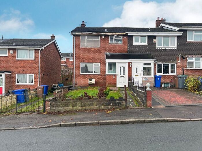 3 Bedroom End Terrace House For Sale In Kentmere Close, Stoke-On-Trent, ST4