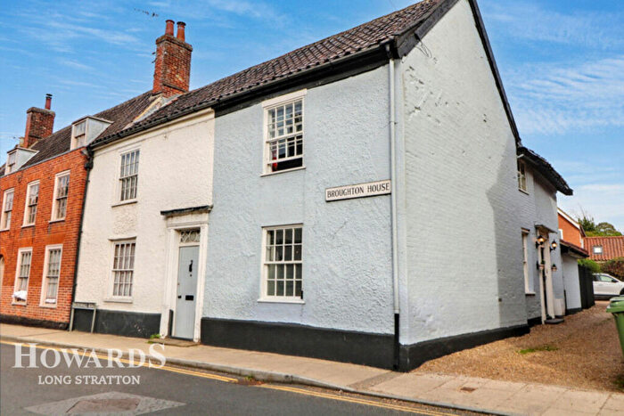 3 Bedroom End Of Terrace House For Sale In , Redenhall Road, Harleston, IP20