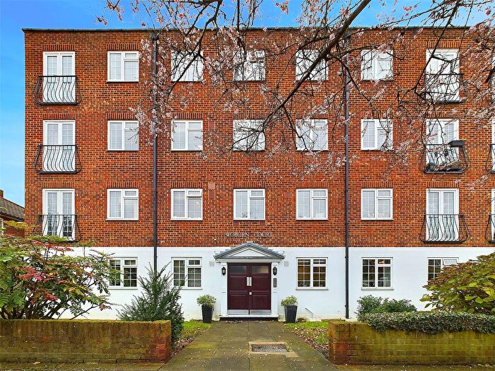 2 Bedroom Flat To Rent In Stanmore Road, Kew, Richmond, TW9