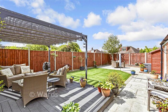 2 Bedroom Semi-Detached Bungalow For Sale In Priory Grove, Ditton, Kent, ME20