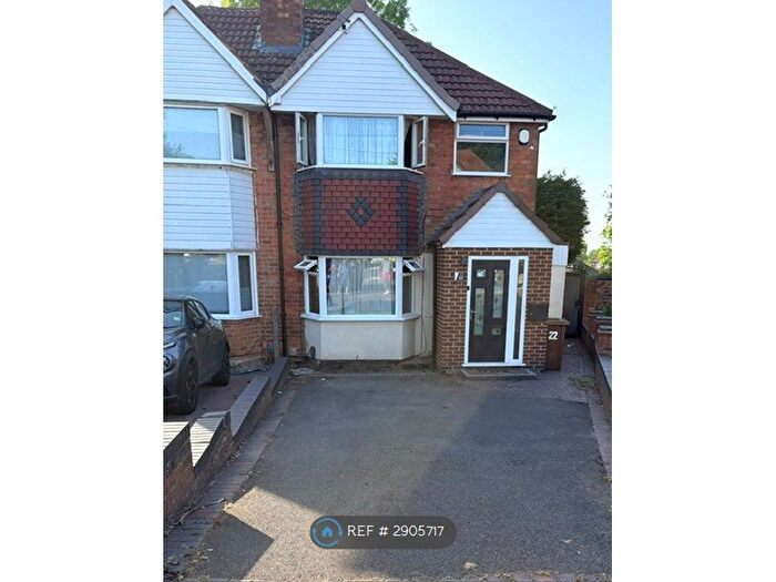 3 Bedroom Semi Detached House To Rent In Wiseacre Croft, Shirley, Solihull, B90