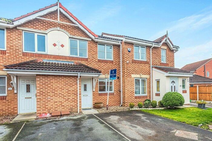 2 Bedroom Terraced House For Sale In Keystone Avenue, Castleford, West Yorkshire, WF10