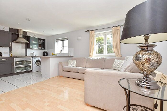 2 Bedroom Apartment For Sale In Lind Road, Sutton, Surrey, SM1