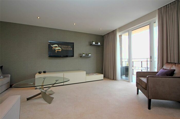 2 Bedroom Flat To Rent In Kingston House South, - Ennismore Gardens, London, SW7