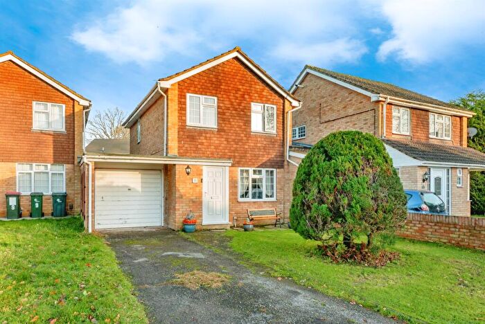 3 Bedroom Detached House For Sale In St. Hildas Close, Crawley, RH10