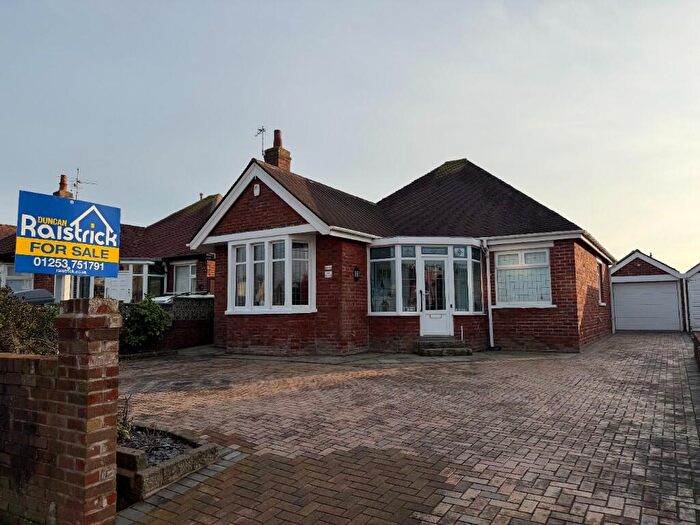 2 Bedroom Detached Bungalow For Sale In Warbreck Hill Road, Blackpool, Lancashire, FY2