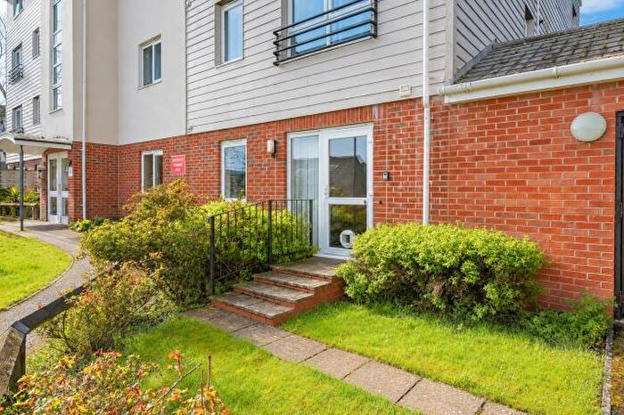 1 Bedroom Apartment For Sale In Rossetti Close, Basingstoke, Hampshire, RG24