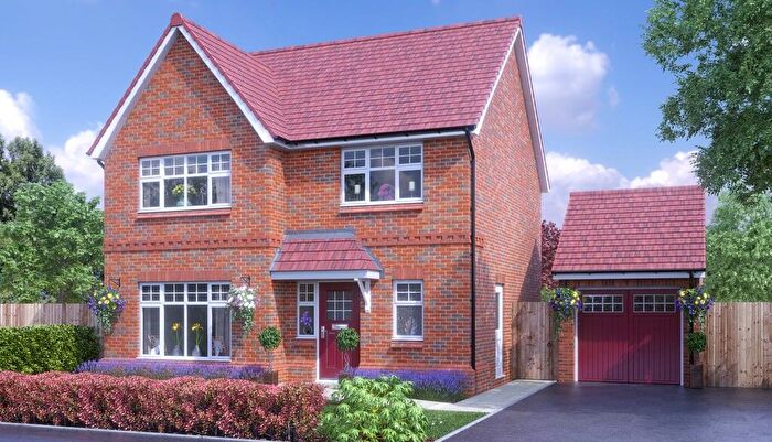 4 Bedroom Detached House For Sale In Walton Road, Drakelow, DE15