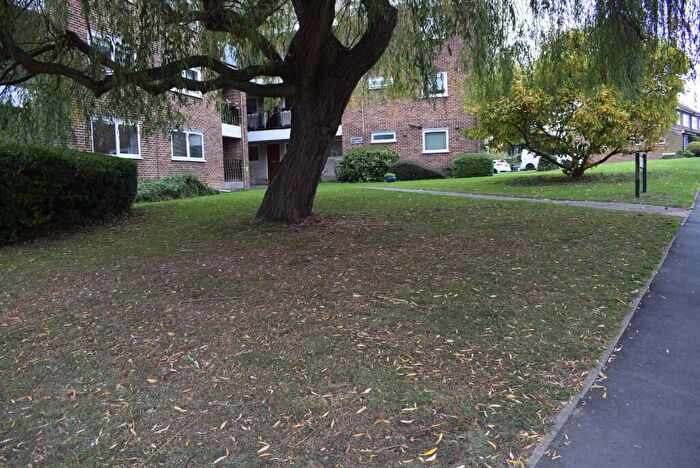 1 Bedroom Flat To Rent In Highmill, Ware, Hertfordshire, SG12
