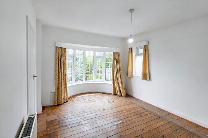 2 Bedroom Detached Bungalow For Sale In Ashley Park Road, York, YO31