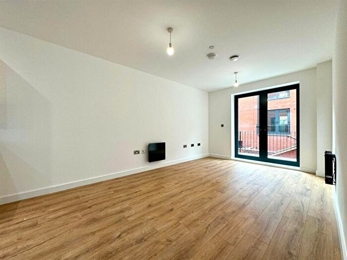 1 Bedroom Apartment To Rent In Camden Drive, Birmingham, B1