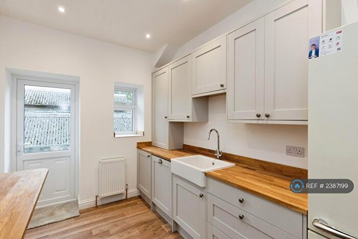 1 Bedroom Flat To Rent In The Avenue, Cirencester, GL7