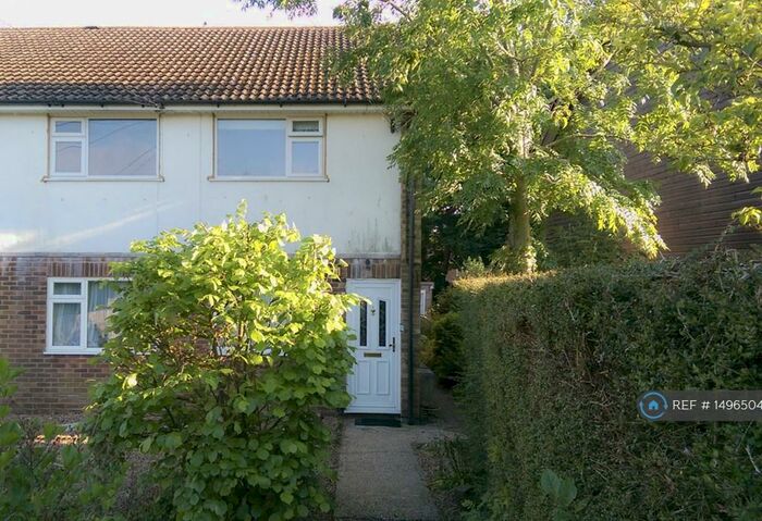 2 Bedroom Maisonette To Rent In Buckingham Court, Amersham, HP6