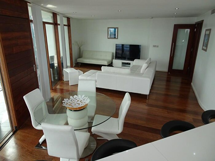 2 Bedroom Penthouse To Rent In Beetham Tower, Holloway Circus, B1
